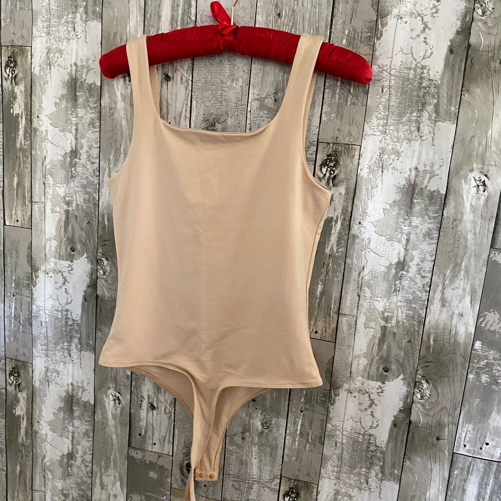 Dress forum beige bodysuit S